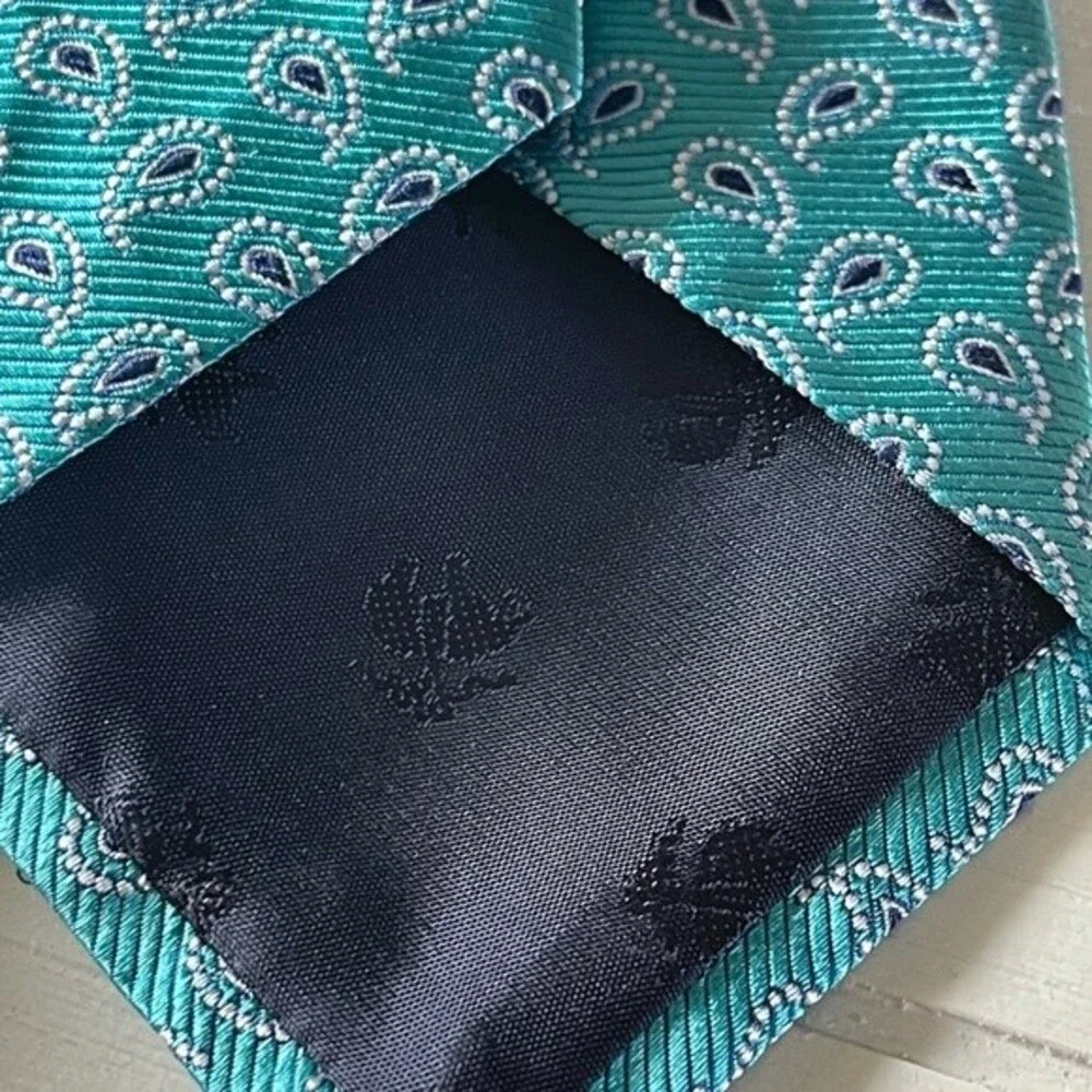 Brooks Brothers  “Tossed Pine“ Beautiful Imported Teal Silk Necktie Made In USA